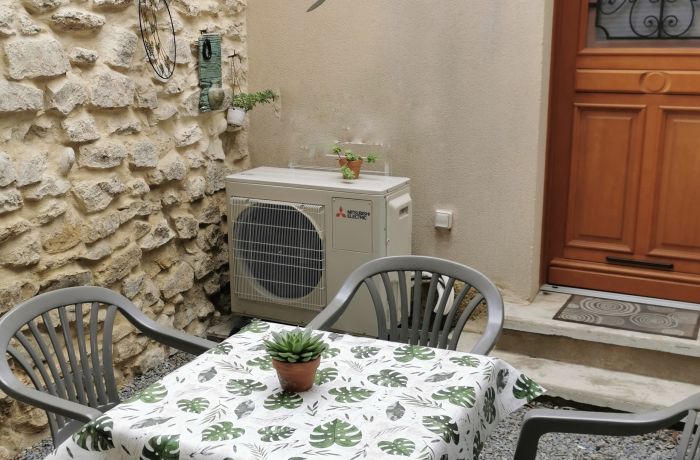 rental gites under the olive tree gite Le mazet under the olive tree dining area