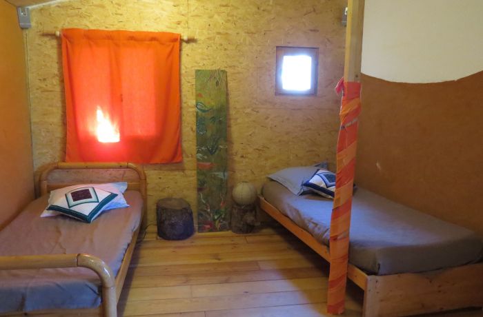 Dormitory room, natural welcome, single beds