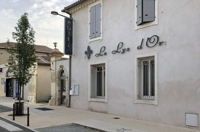 hotel le lys d'or Vauvert