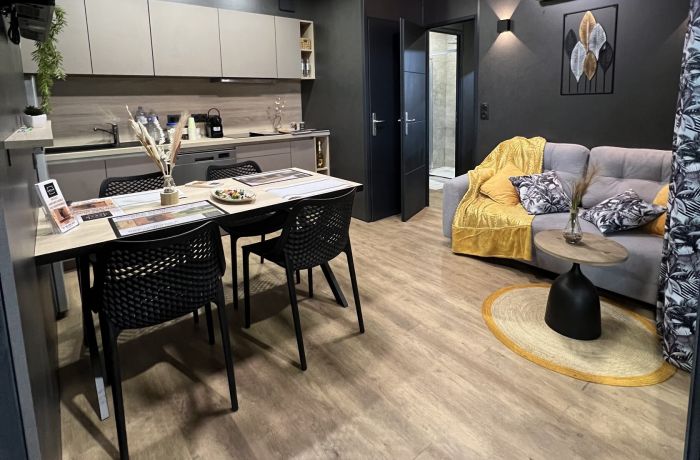 houseboat Camargue Port de Saint-Gilles dans le Gard